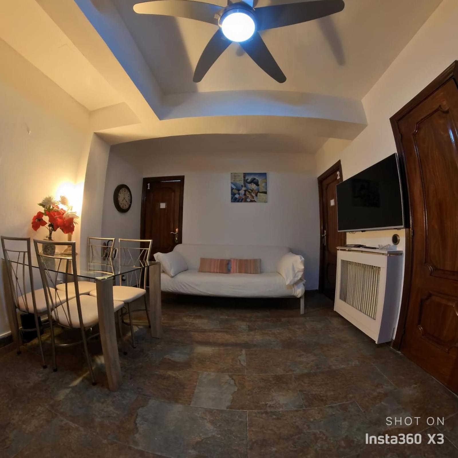 מדריד Habitaciones Individuales En Apartamento מראה חיצוני תמונה